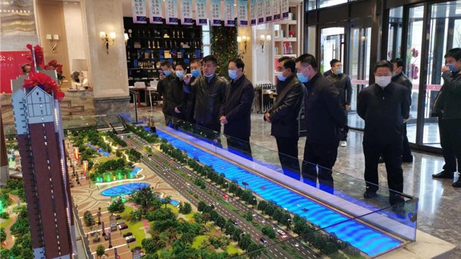 市、區領導蒞臨百酈灣視察項目小學建設情況